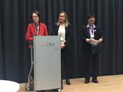 Die drei Organisatorinnen des 30-Jahre-ERASMUS-Jubiläums, Frau Dr. Monika Katz, HSD, Frau Miriam Ellmann-Orlinski, RSH, und Frau Dr. Anne Gellert, HHU (von links nach rechts), bei der Eröffnung der Feierlichkeiten am 27.11.2017 im Maxhaus in Düsseldorf.